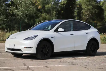 Does A Tesla Model Y Come with Tinted Windows?